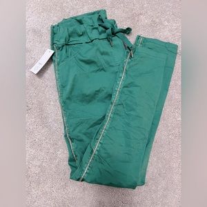 BNWT Stretchy Green Pants (fits XS-L)